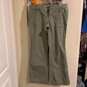 Low rise jeans super cute flare